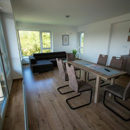 Zea Apartmanhaz Appartement Balatonfenyves Buitenkant foto