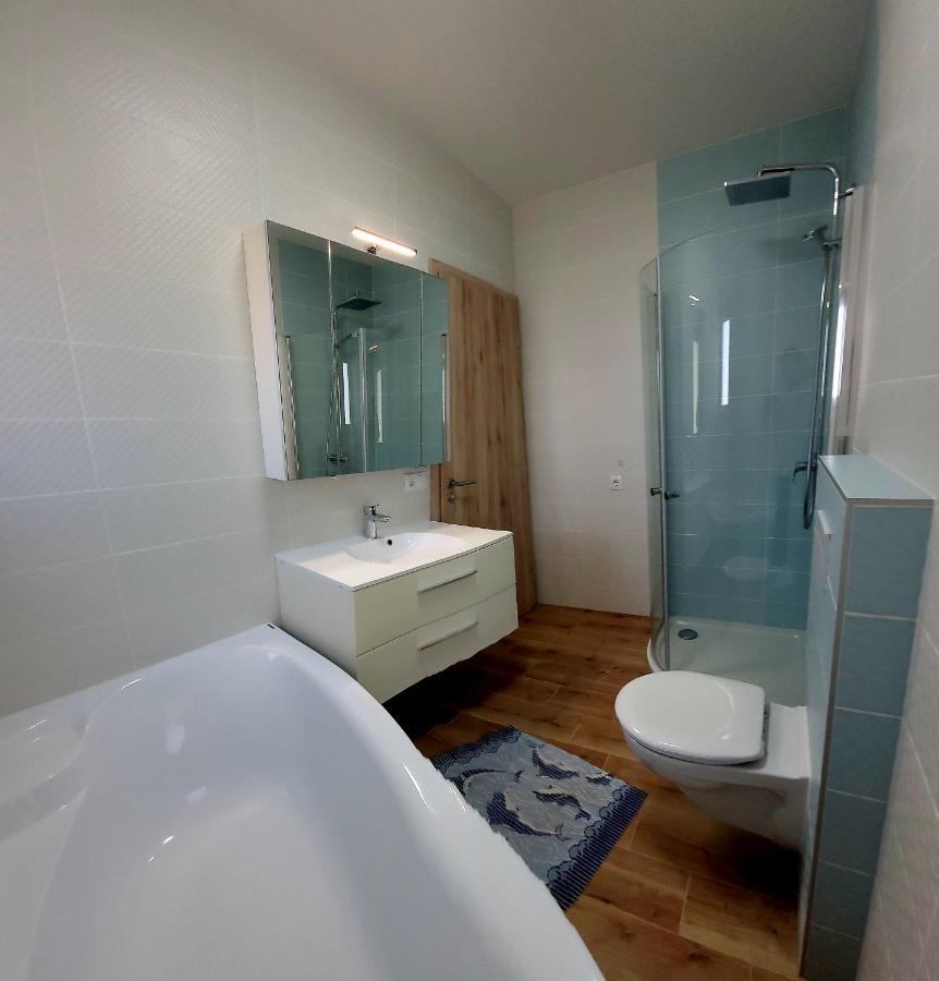 Zea Apartmanhaz Appartement Balatonfenyves Buitenkant foto