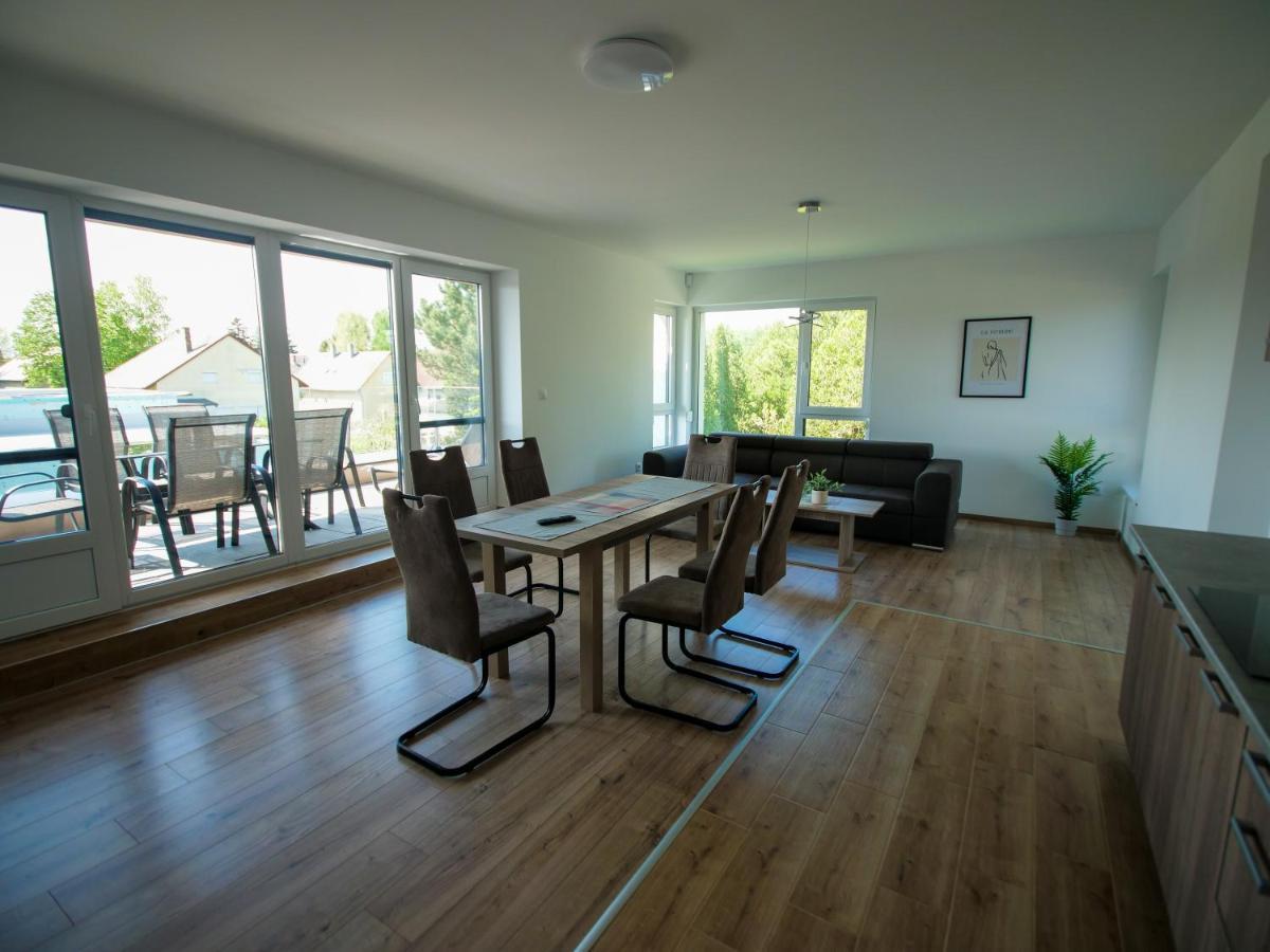 Zea Apartmanhaz Appartement Balatonfenyves Buitenkant foto