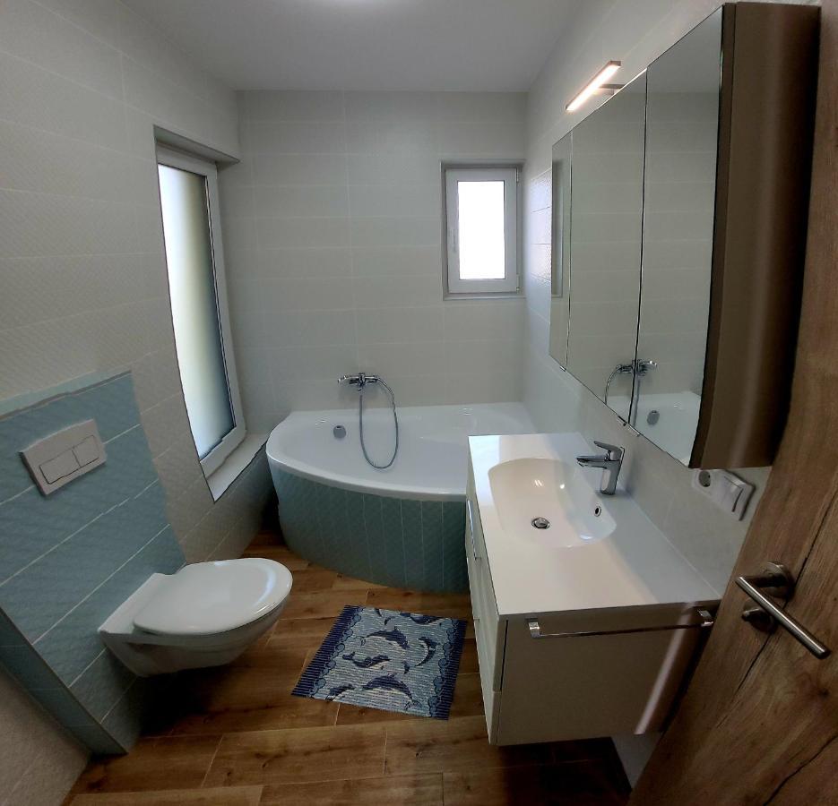 Zea Apartmanhaz Appartement Balatonfenyves Buitenkant foto