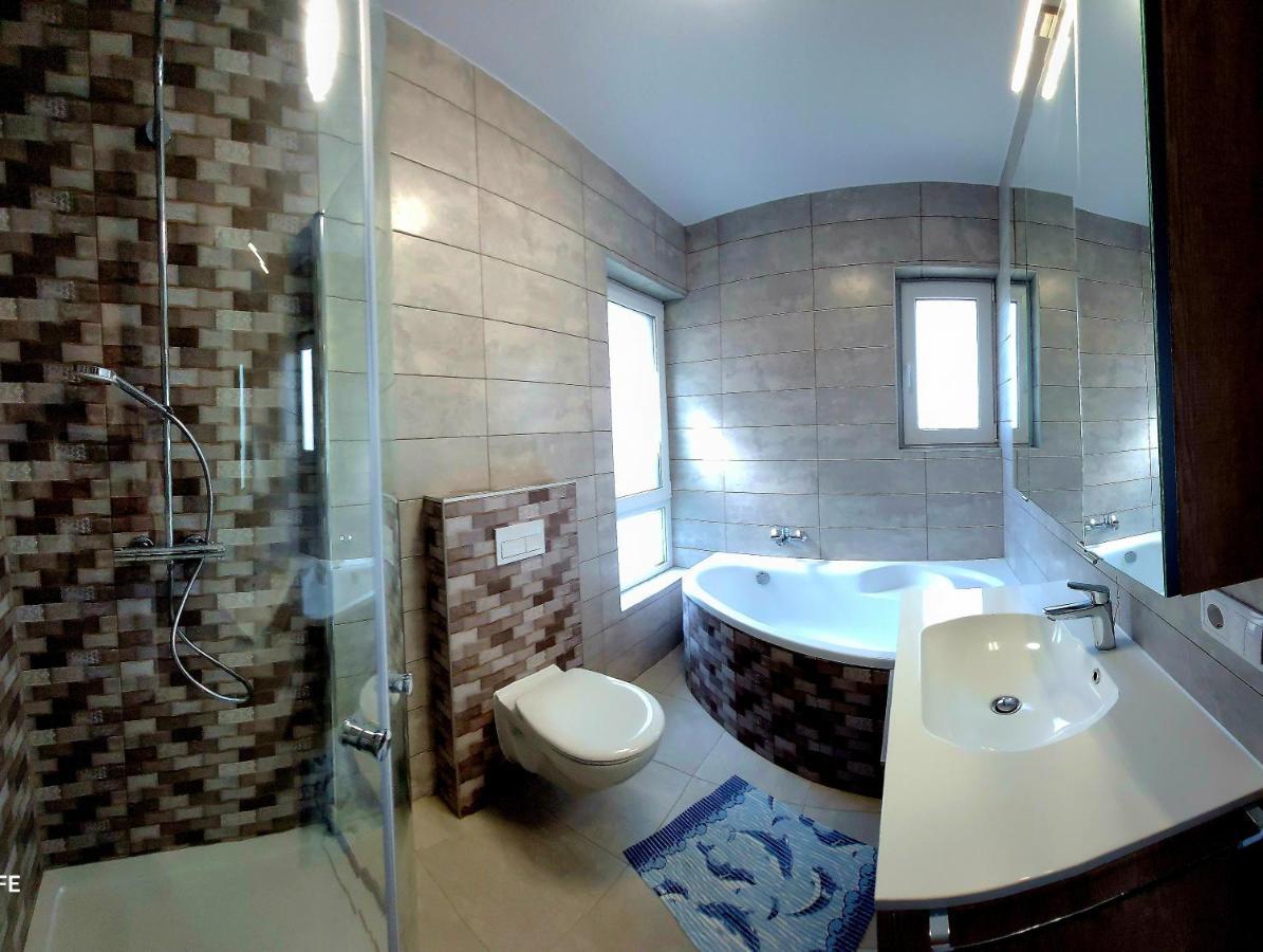 Zea Apartmanhaz Appartement Balatonfenyves Buitenkant foto