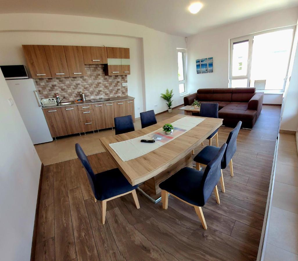 Zea Apartmanhaz Appartement Balatonfenyves Buitenkant foto