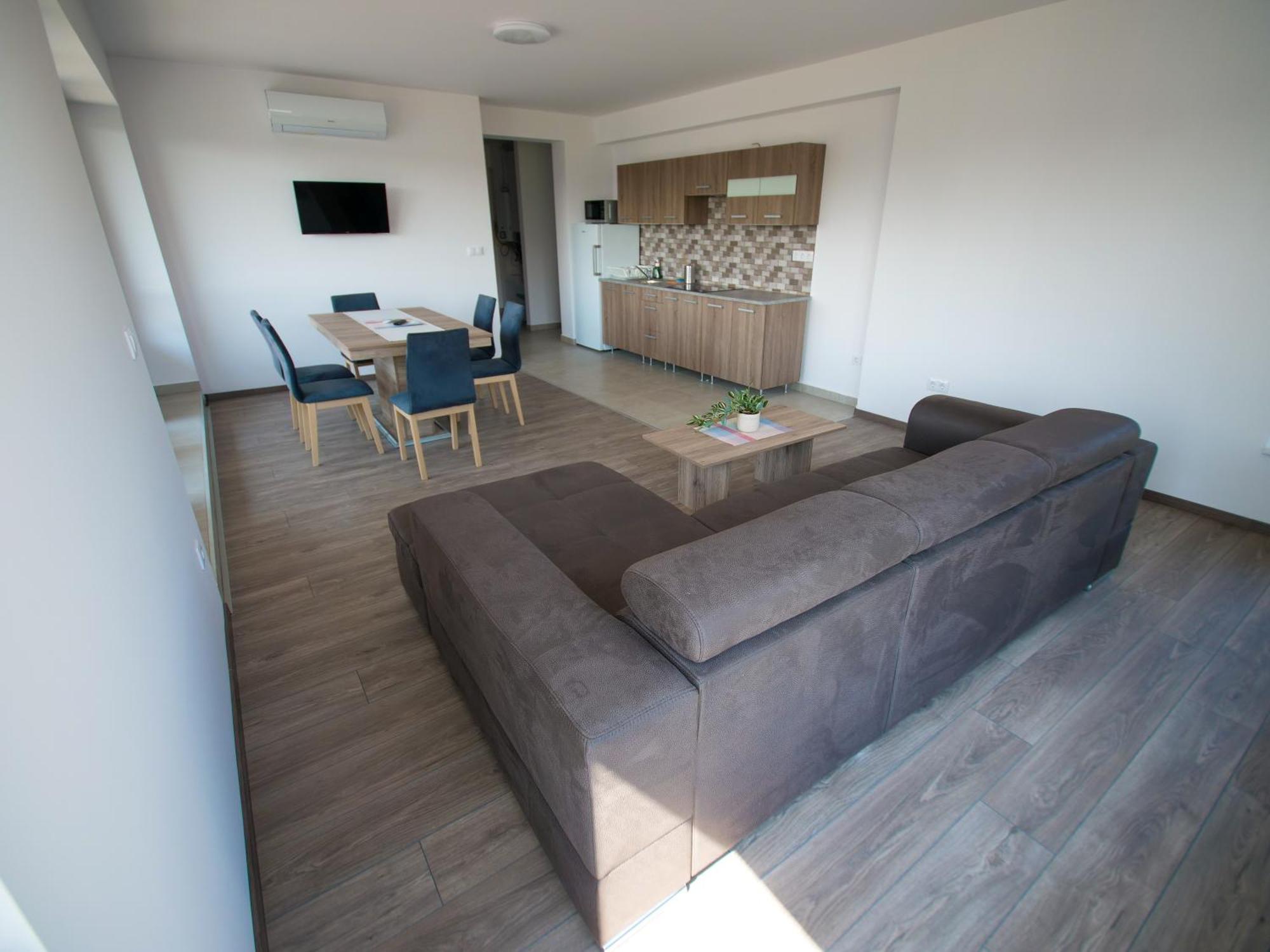 Zea Apartmanhaz Appartement Balatonfenyves Buitenkant foto