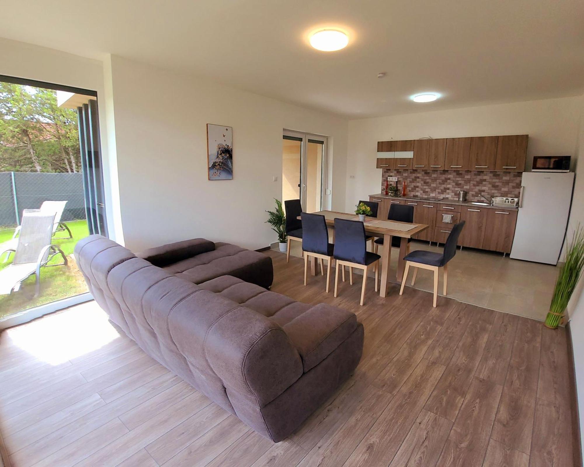 Zea Apartmanhaz Appartement Balatonfenyves Buitenkant foto