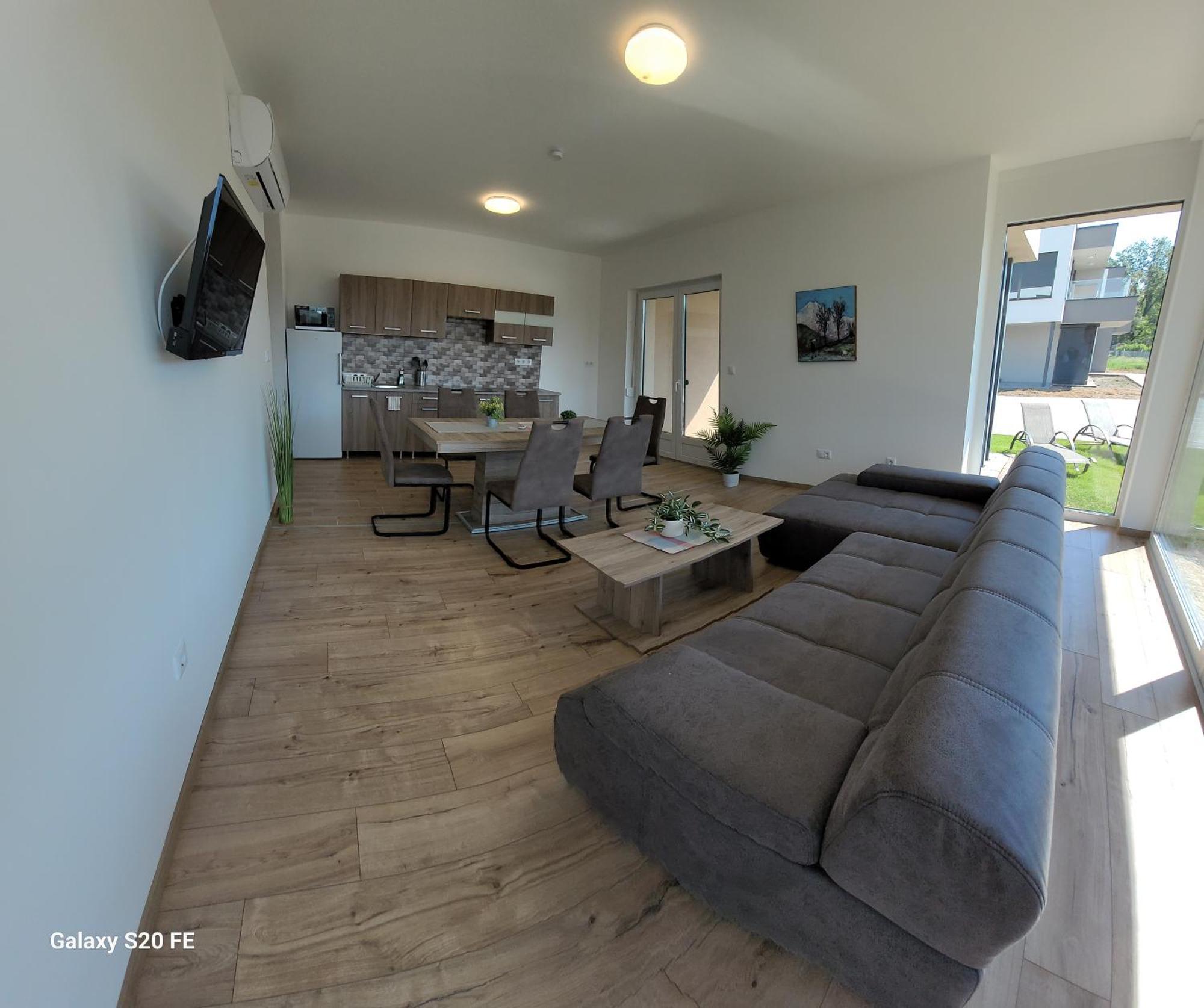 Zea Apartmanhaz Appartement Balatonfenyves Buitenkant foto
